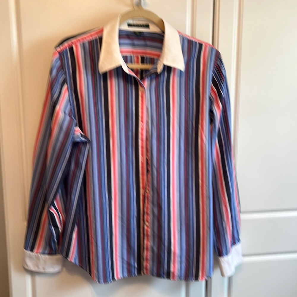Lauren Ralph Lauren green label.  XL button down blouse. 100% cotton.